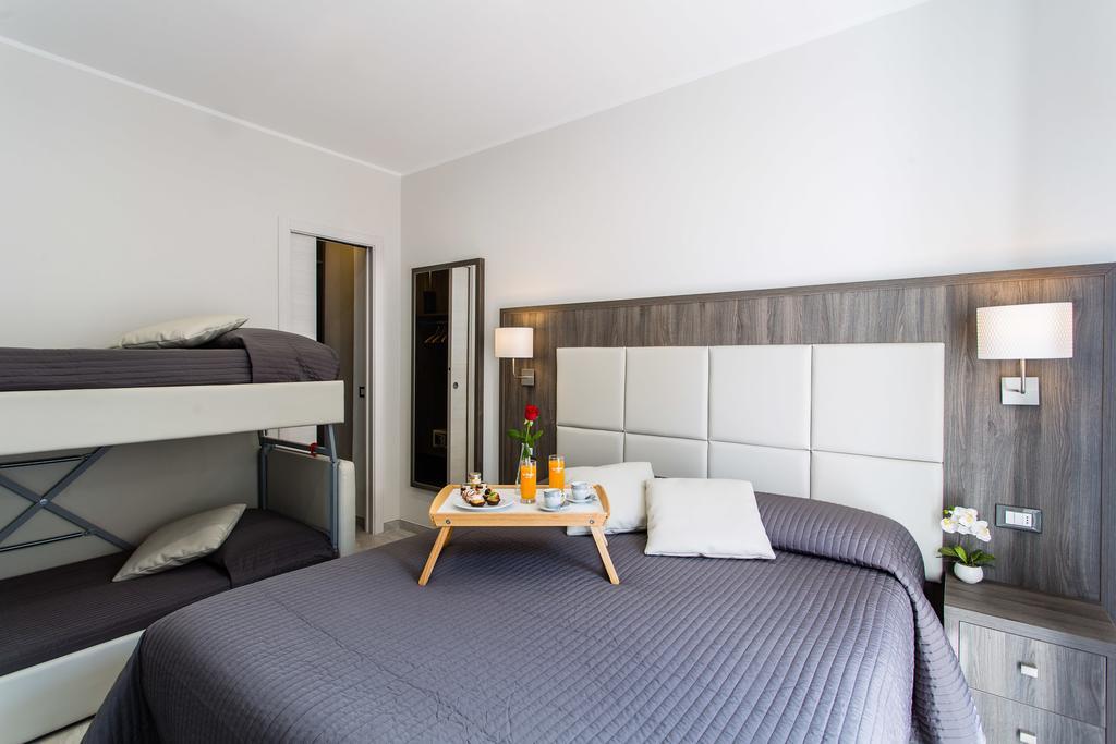 Versilia Residence Λίντο ντι Καμαϊόρε Εξωτερικό φωτογραφία
